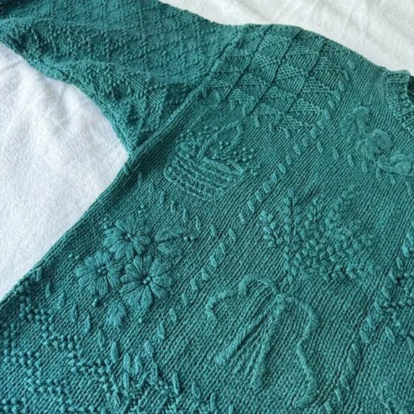 Vintage grandmacore cottagecore 80s 90s hand knit embroidered sweater - Picture 3 of 7